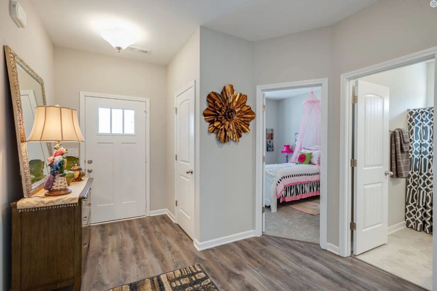 Stock Photo: Entryway Foyer - Two Bedrooms up front w/ a full bath separating them Stock Photo: Entryway Foyer - Two Bedrooms up front w/ a full bath separating them