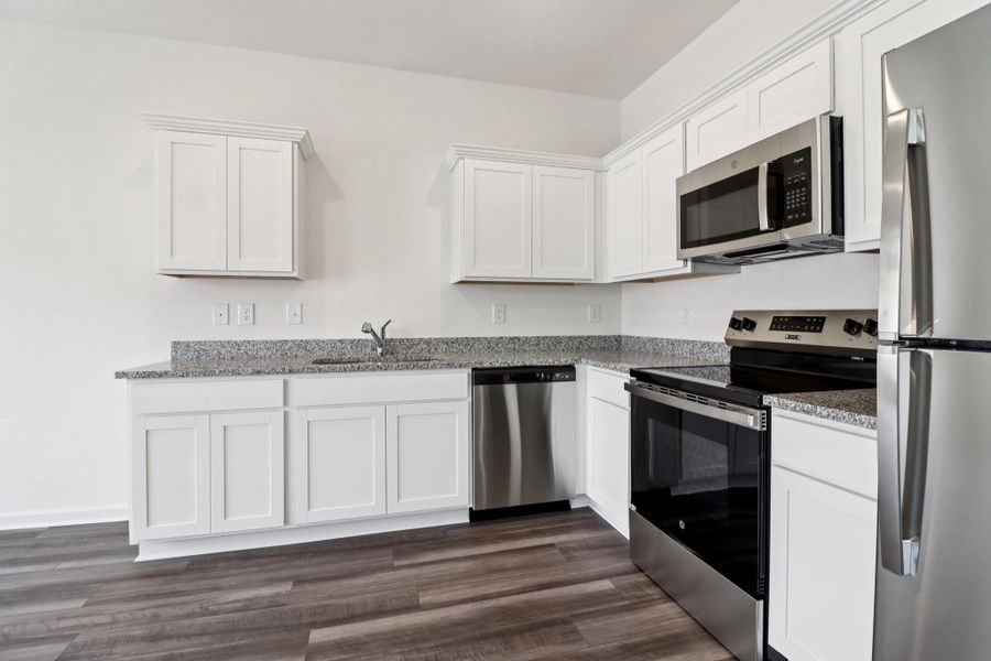 Representative furnished interior of a home built from the Cosmos by Starlight Homes in Chestnut Grove, Douglasville (Image 12).