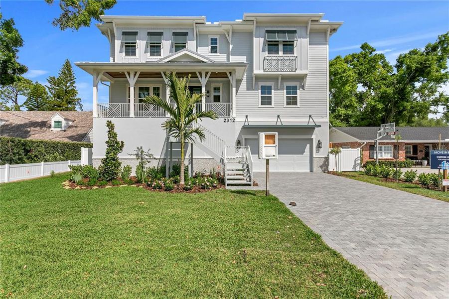 Exterior details and patio area of a home in , Tampa (Image 21).