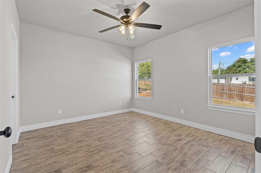Spacious, unfurnished interior of a new home in , Granbury (Image 32).