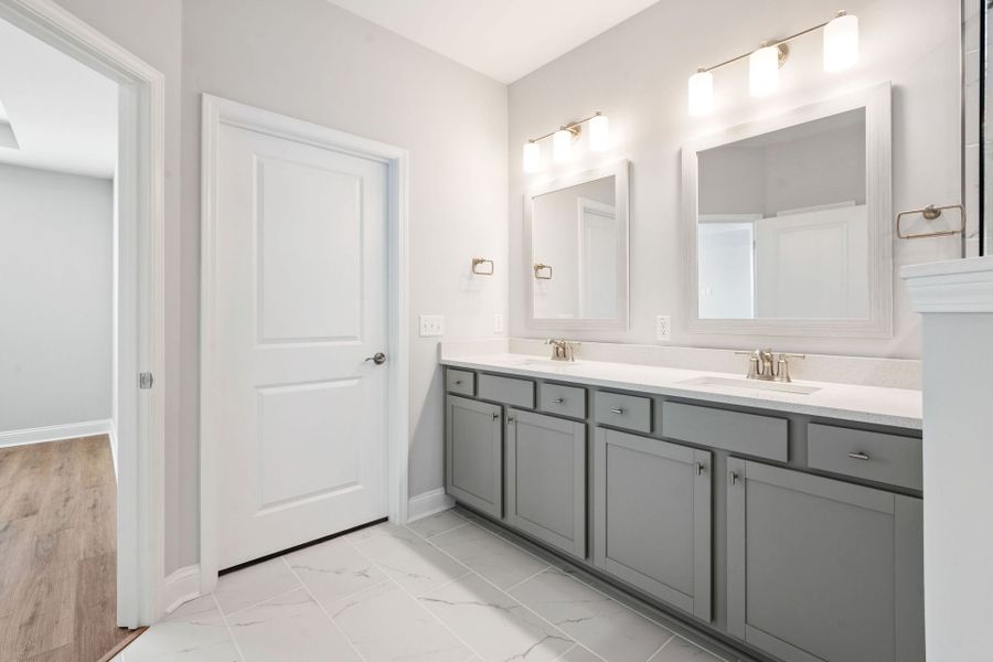 Furnished interior view inside a new home in Del Webb Savannah at Heartwood, Richmond Hill (Image 3).