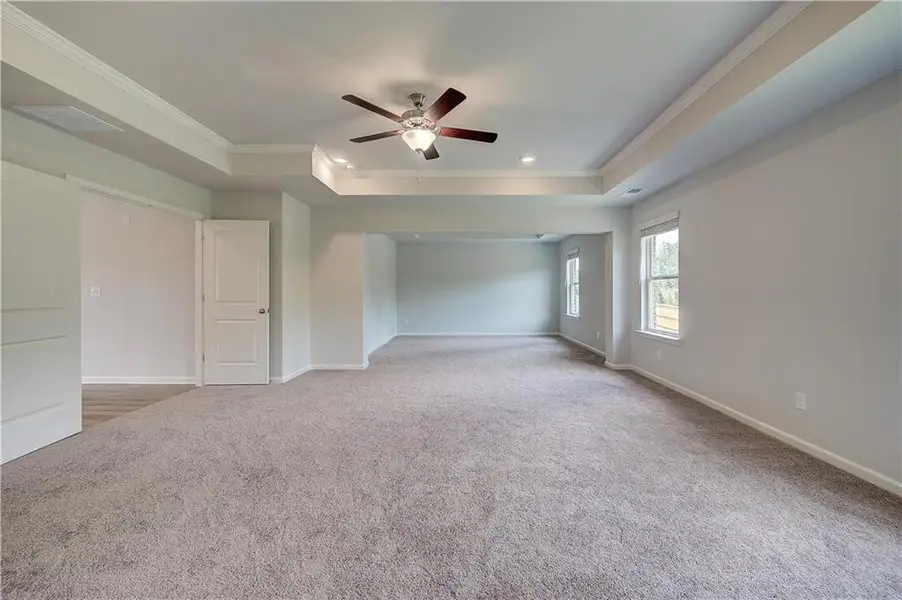Spacious, unfurnished interior of a new home in Adagio, Dacula (Image 22).