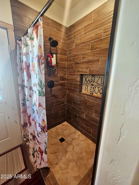 Custon Shower Custon Shower