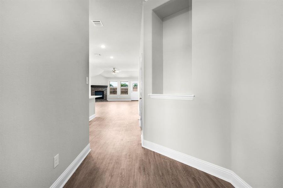 Spacious, unfurnished interior of a new home in Fox Landing, Caddo Mills (Image 22).