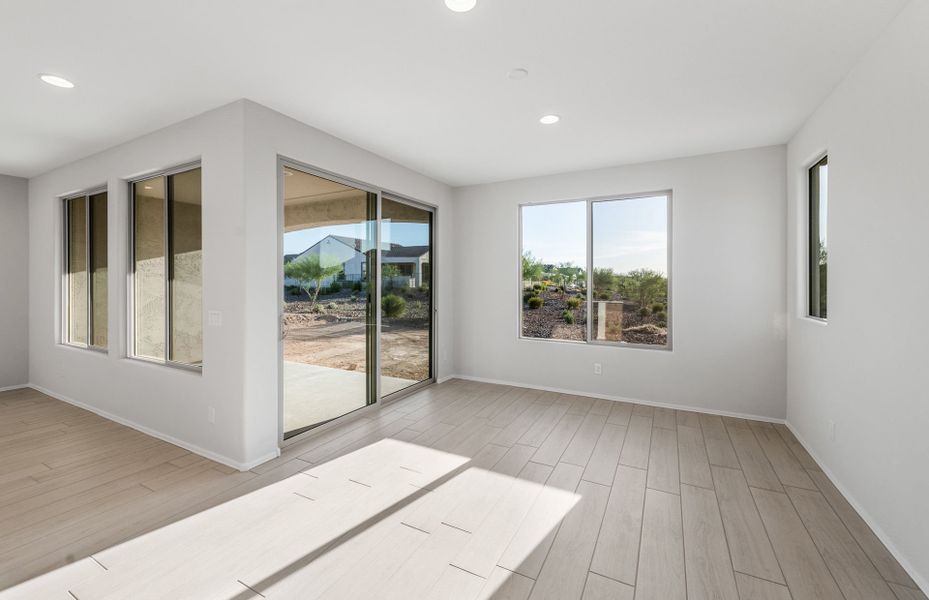 Spacious, unfurnished interior of a new home in Sun City Festival, Buckeye (Image 22).