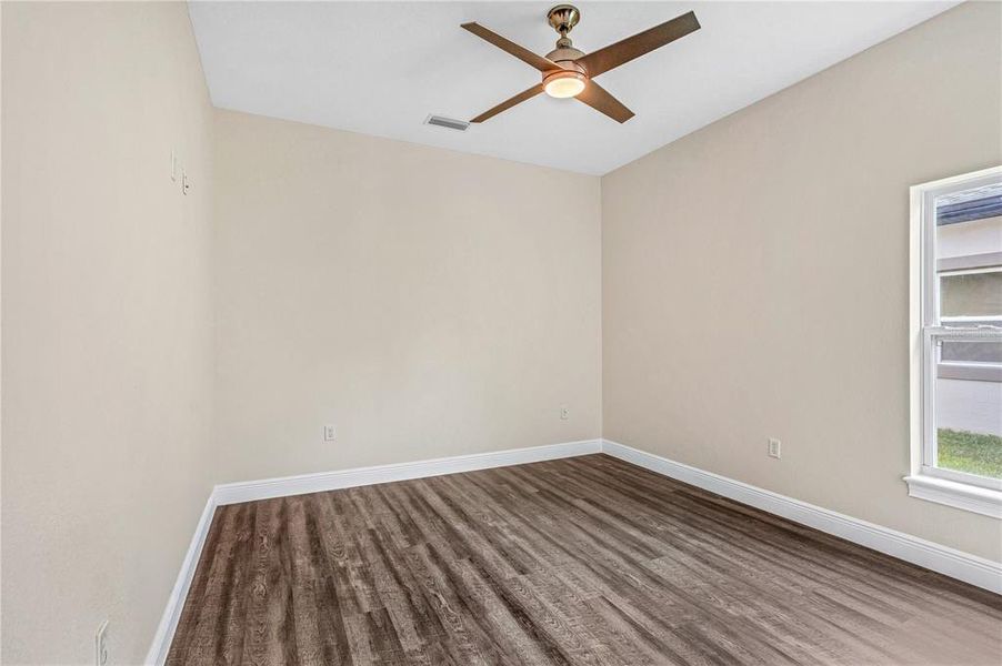 Spacious, unfurnished interior of a new home in , Daytona Beach (Image 36).