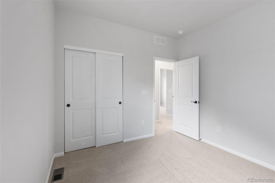 Spacious, unfurnished interior of a new home in The Manors Collection at Golden Overlook, Golden (Image 37).