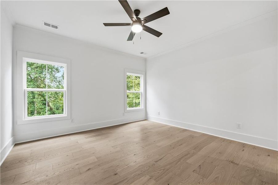 Spacious, unfurnished interior of a new home in , Gainesville (Image 18).