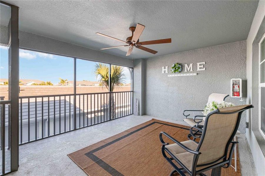 Exterior details and patio area of a home in , Venice (Image 25).