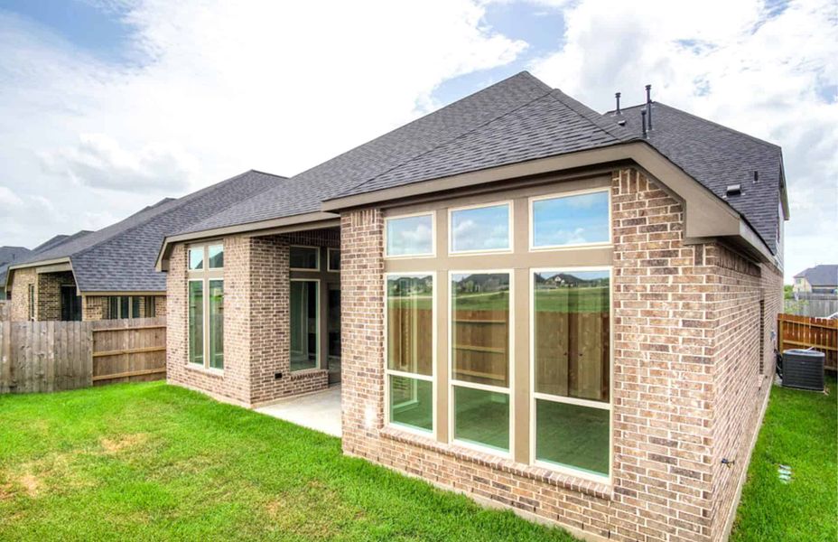 Representative exterior details of a home built from the 3281 by Ravenna Homes in Bridgeland 50′, Cypress (Image 3).