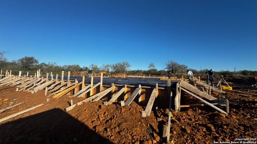 Image 2 of a home in . Image 2 of a home in .