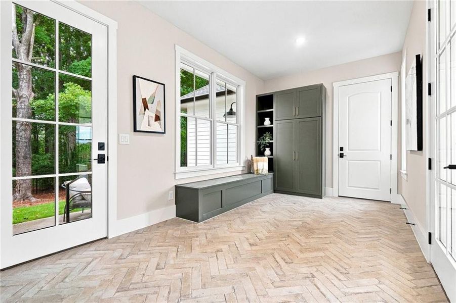 Furnished interior view inside a new home in , Alpharetta (Image 16).