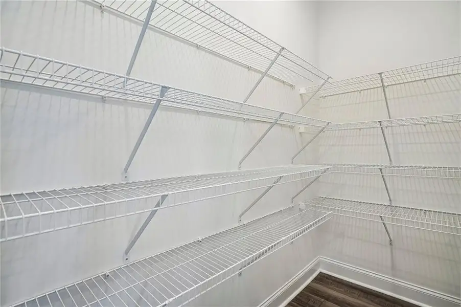 Spacious, unfurnished interior of a new home in Auburn Glen, Dacula (Image 16).