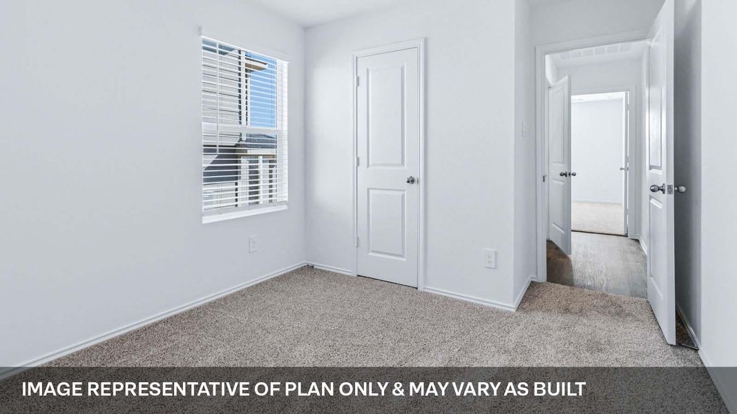 Spacious, unfurnished interior of a new home in Valverde, Bastrop (Image 12).