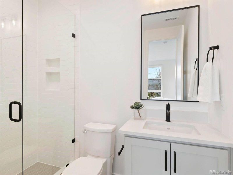 Image 42 of a home in .