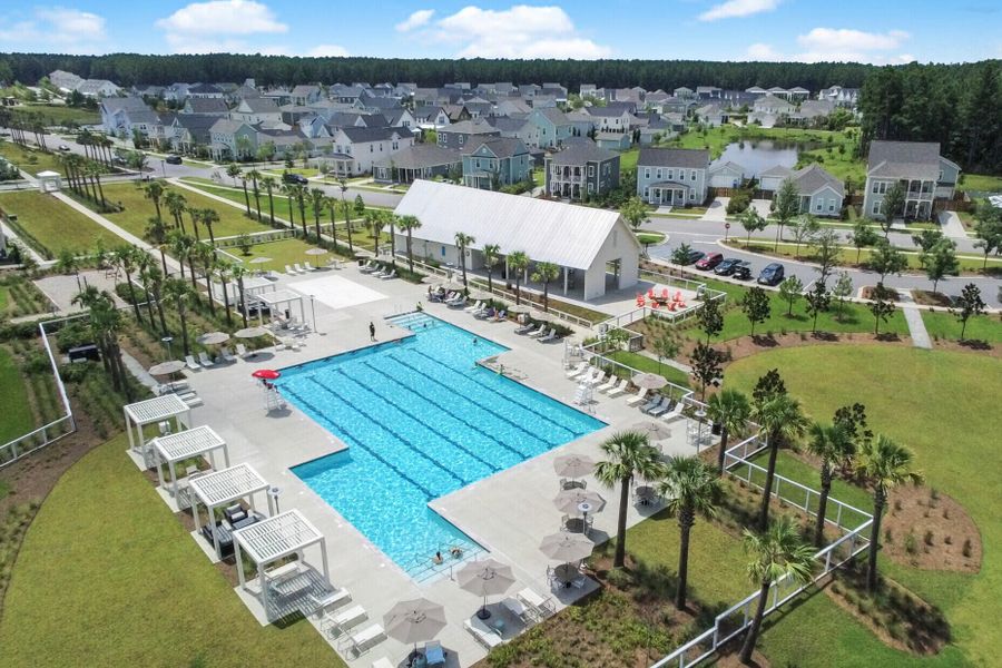 Community amenities in , Summerville (Image 41).