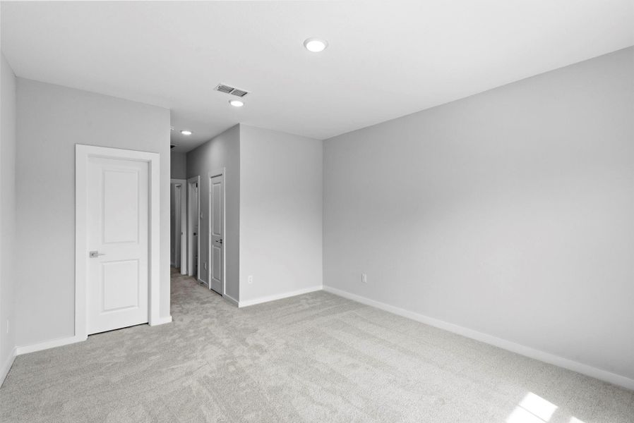 Spacious, unfurnished interior of a new home in COLTON - Fedrick Harris, Montgomery (Image 34).
