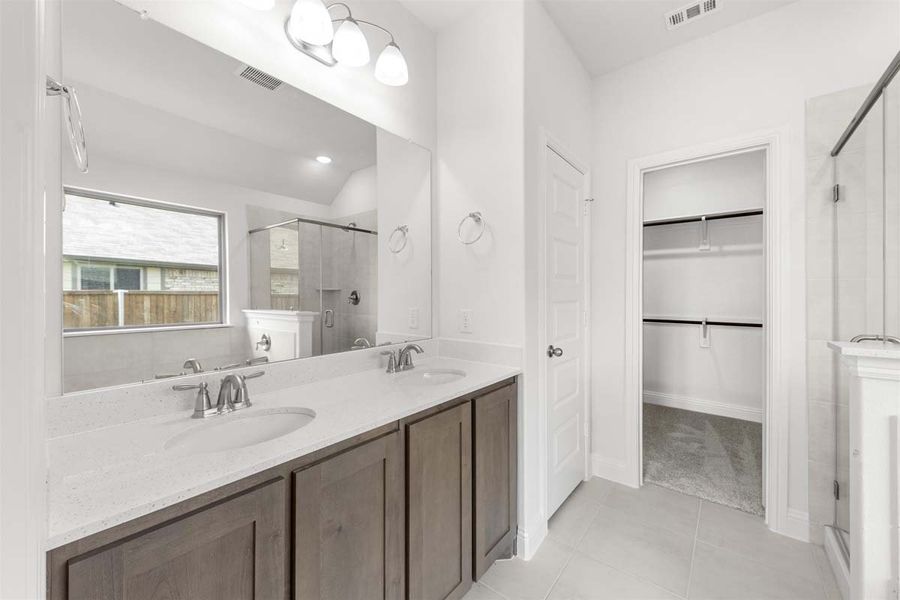 Representative furnished interior of a home built from the Prosper by Pacesetter Homes in Timberbrook, Justin (Image 10).