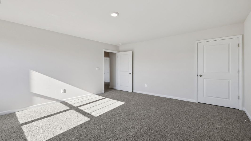 Spacious, unfurnished interior of a new home in Pine Lake Estates, Anderson (Image 26).