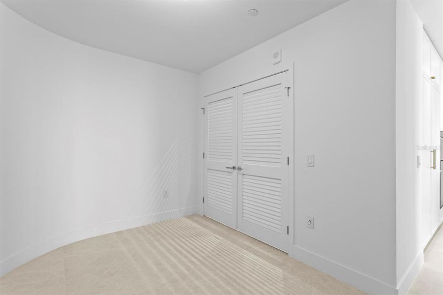 Spacious, unfurnished interior of a new home in , Tampa (Image 71). Spacious, unfurnished interior of a new home in , Tampa (Image 71).