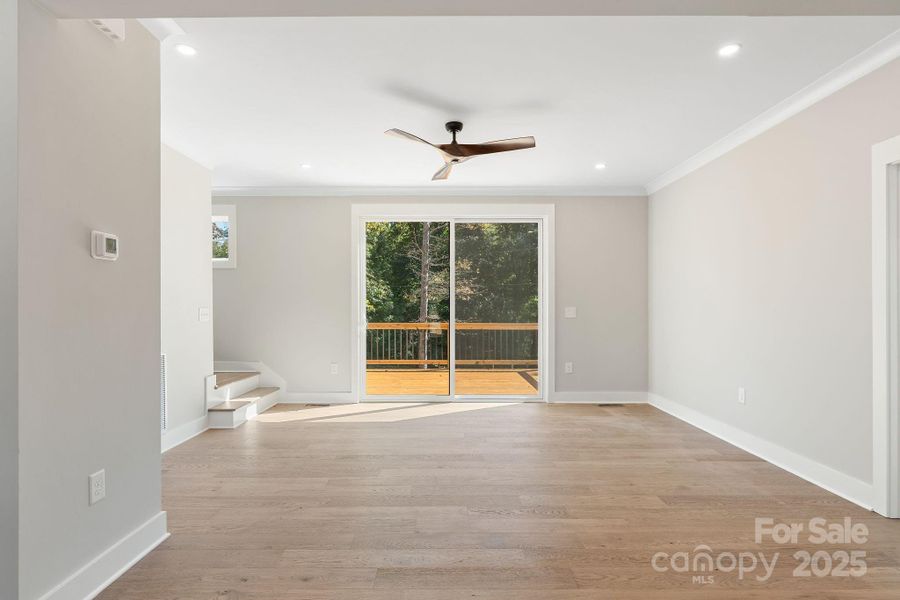 Spacious, unfurnished interior of a new home in , Lewisville (Image 36).