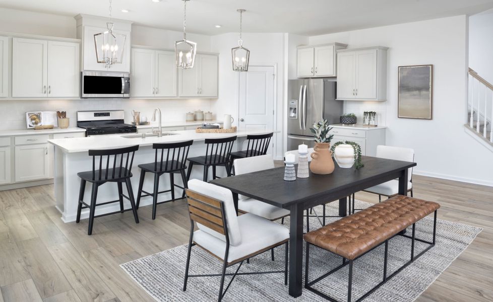 Sequoia model dining area and kitchen.