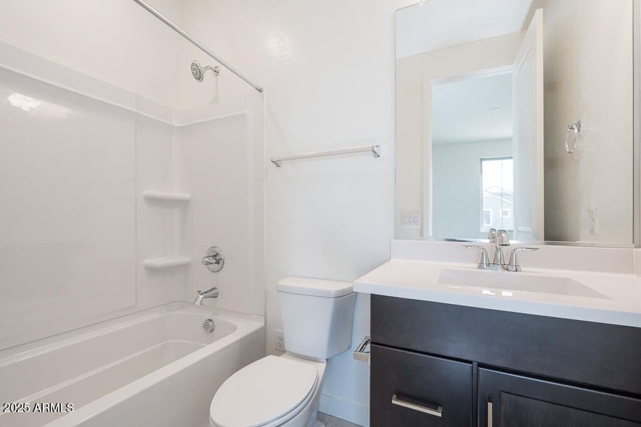 Tri Pointe Waterston Central 468 - Bathr