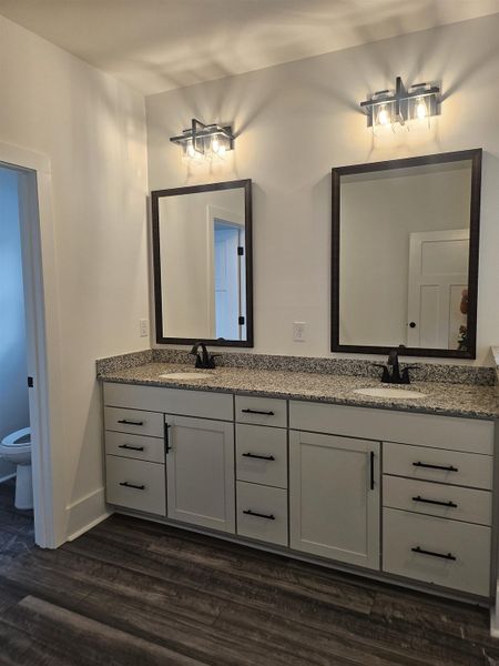 Furnished interior view inside a new home in Edgefield, Loris (Image 3).