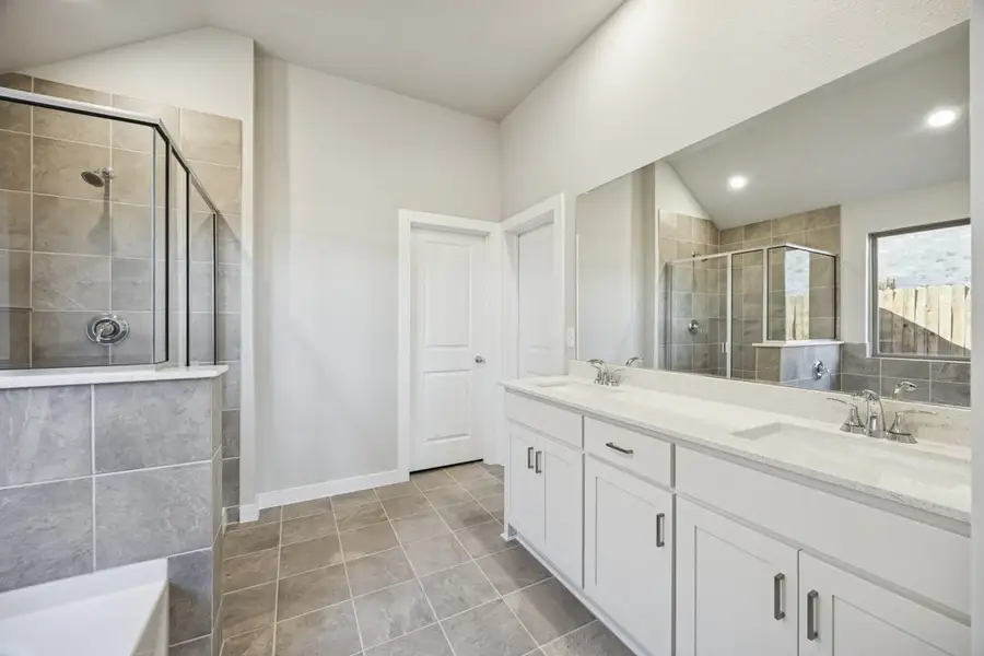 Representative furnished interior of a home built from the The Elm by Lillian Custom Homes in Hickory Hill, Sherman (Image 10).