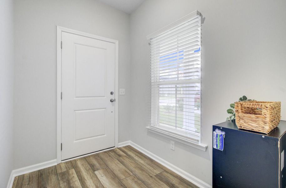 Spacious, unfurnished interior of a new home in , Summerville (Image 19).