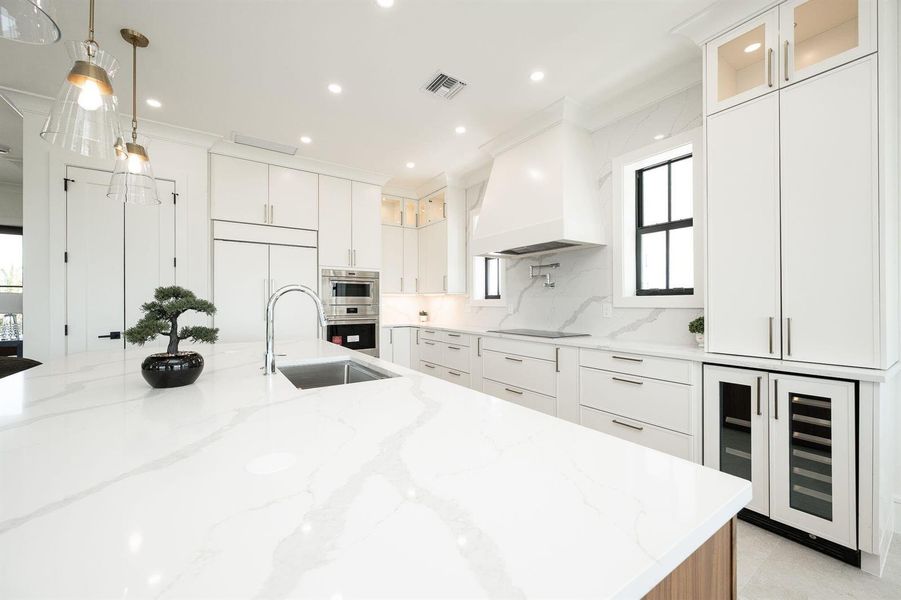 61-web-or-mls-NDP-231-E-Shore-6-8220 61-web-or-mls-NDP-231-E-Shore-6-8220