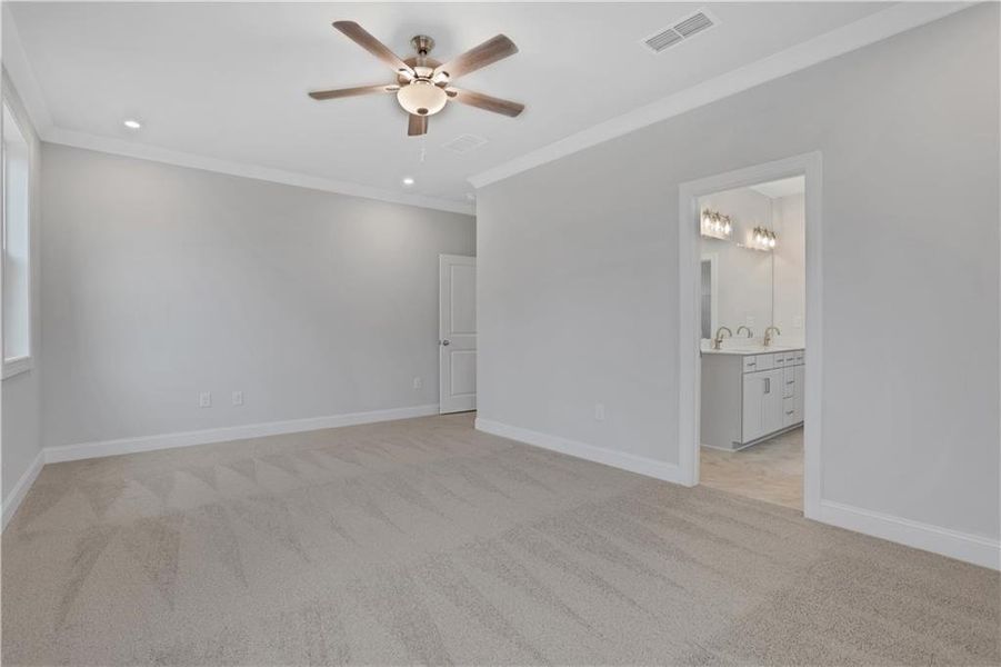 Spacious, unfurnished interior of a new home in Acacia, Cumming (Image 40).