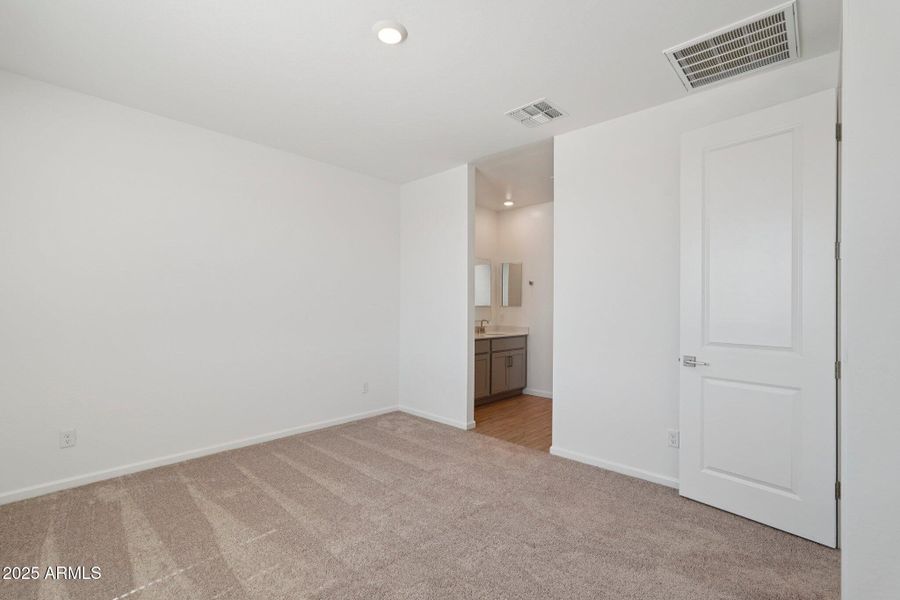 28-web-or-mls-W Bajada Rd-S2409-028