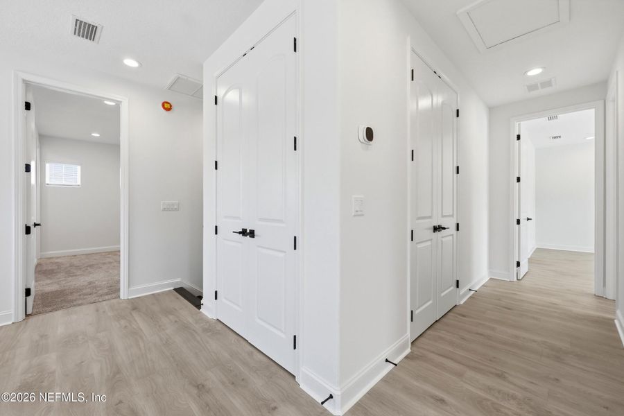 Spacious, unfurnished interior of a new home in Silver Landing At Silverleaf, St. Augustine (Image 43).