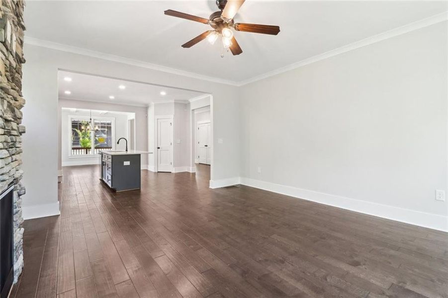 Spacious, unfurnished interior of a new home in , Atlanta (Image 18). Spacious, unfurnished interior of a new home in , Atlanta (Image 18).