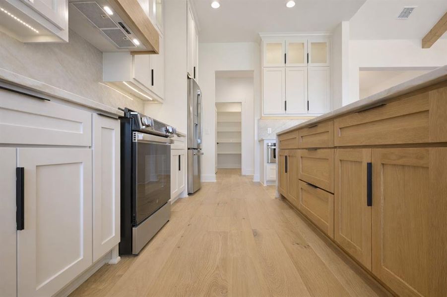 Furnished interior view inside a new home in , Pottsboro (Image 15).