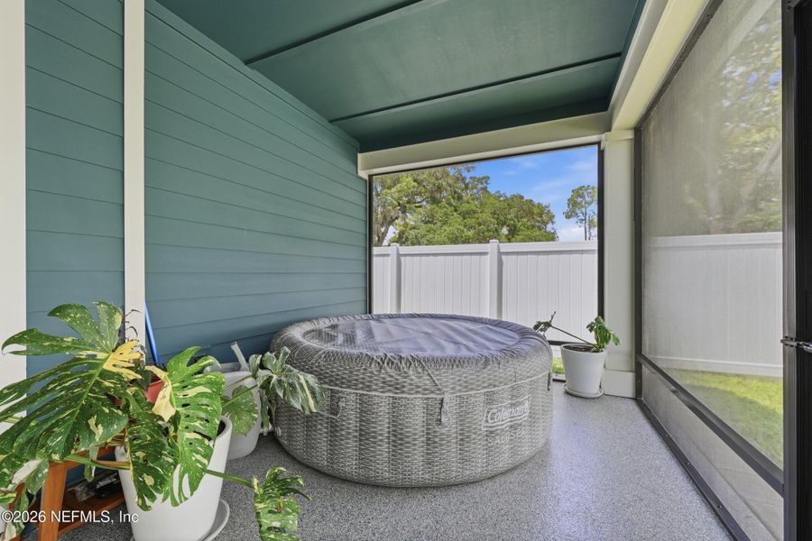 Exterior details and patio area of a home in , Jacksonville (Image 30).