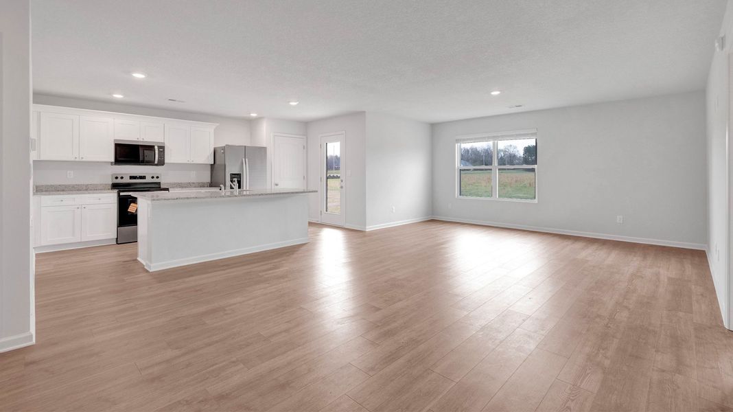 Spacious, unfurnished interior of a new home in Riggs Pointe, Millington (Image 18).