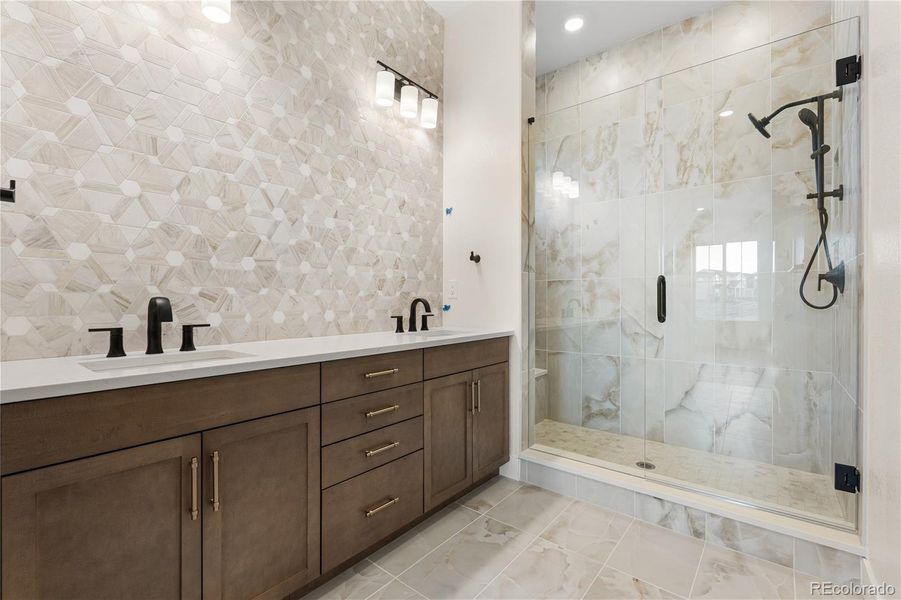 Furnished interior view inside a new home in Reserve at The Canyons, Castle Pines (Image 8). Furnished interior view inside a new home in Reserve at The Canyons, Castle Pines (Image 8).