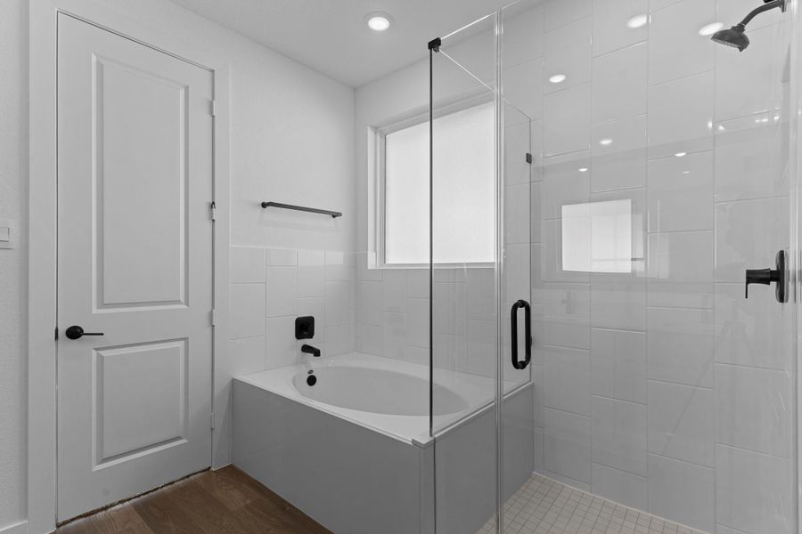 Furnished interior view inside a new home in Alexander, Pearland (Image 10). Furnished interior view inside a new home in Alexander, Pearland (Image 10).