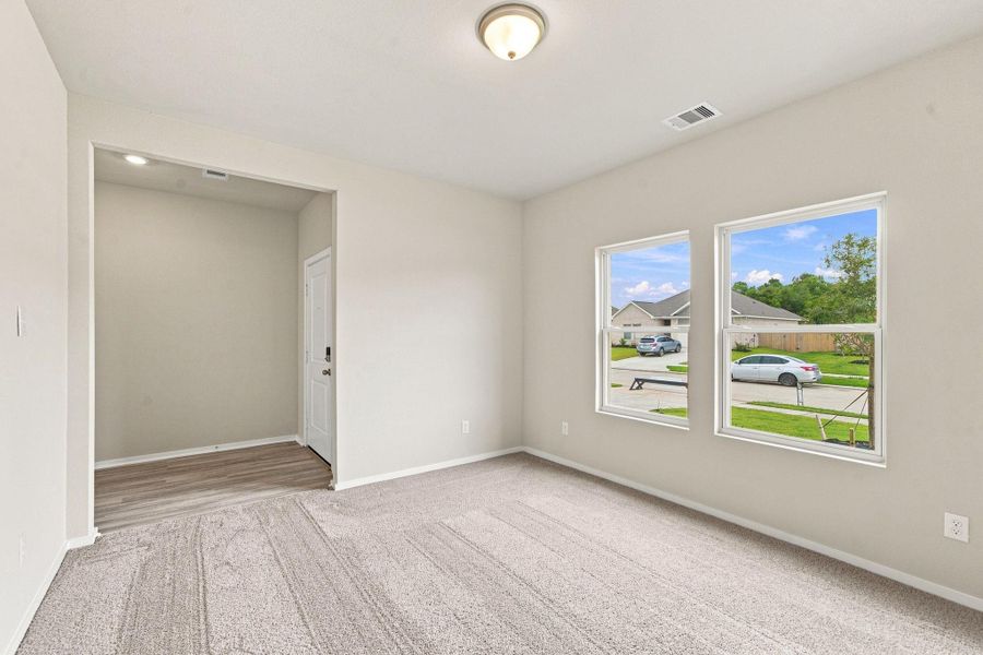 Spacious, unfurnished interior of a new home in Windcress, Cove (Image 29).