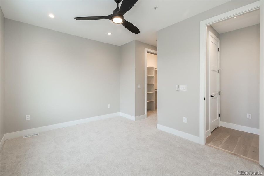 Spacious, unfurnished interior of a new home in , Winter Park (Image 31).