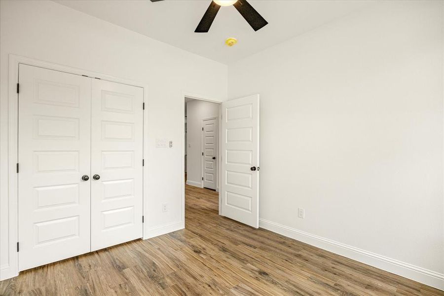 Spacious, unfurnished interior of a new home in , Granbury (Image 22).