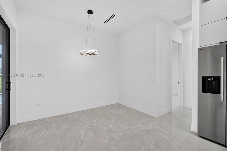 Spacious, unfurnished interior of a new home in , Punta Gorda (Image 6). Spacious, unfurnished interior of a new home in , Punta Gorda (Image 6).