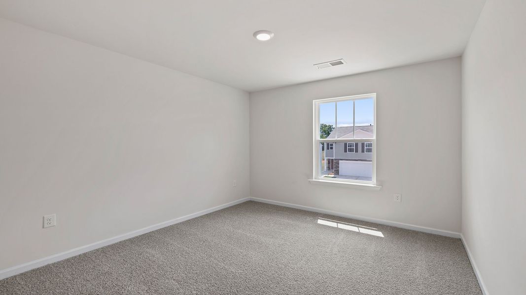 Spacious, unfurnished interior of a new home in Cedar Gap, Fountain Inn (Image 22).