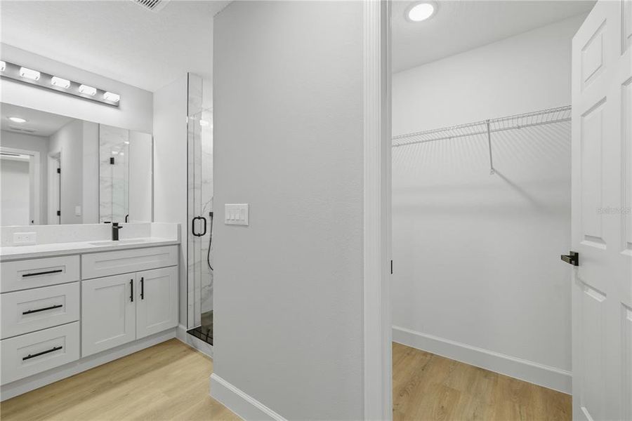 Furnished interior view inside a new home in , Ocala (Image 8).