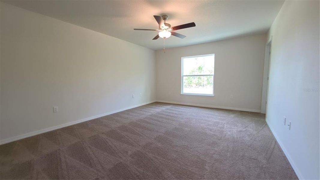 Spacious, unfurnished interior of a new home in , Citrus Springs (Image 23).