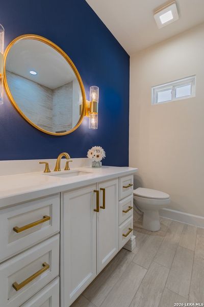 Furnished interior view inside a new home in , Eagle Pass (Image 8).