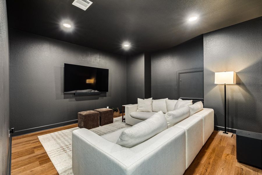 This living room comes with a TV bracket already hung, making it the perfect setup to enjoy your favorite movies. This living room comes with a TV bracket already hung, making it the perfect setup to enjoy your favorite movies.