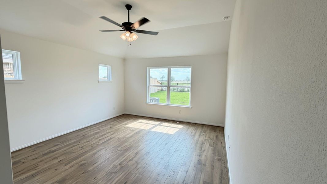 Spacious, unfurnished interior of a new home in Azalea, Pattison (Image 7).